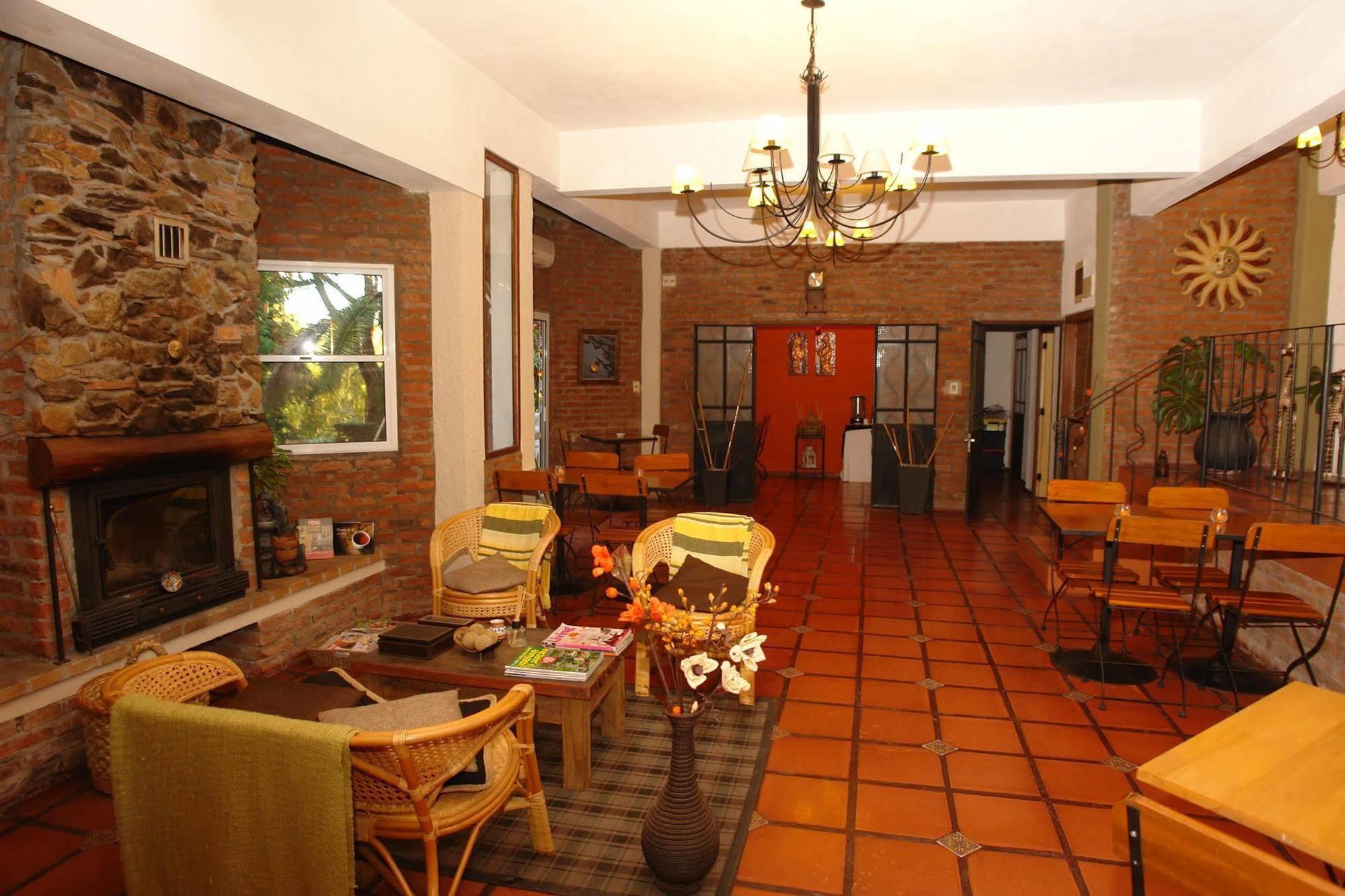 Posada Del Bosque Colonia del Sacramento Exterior photo